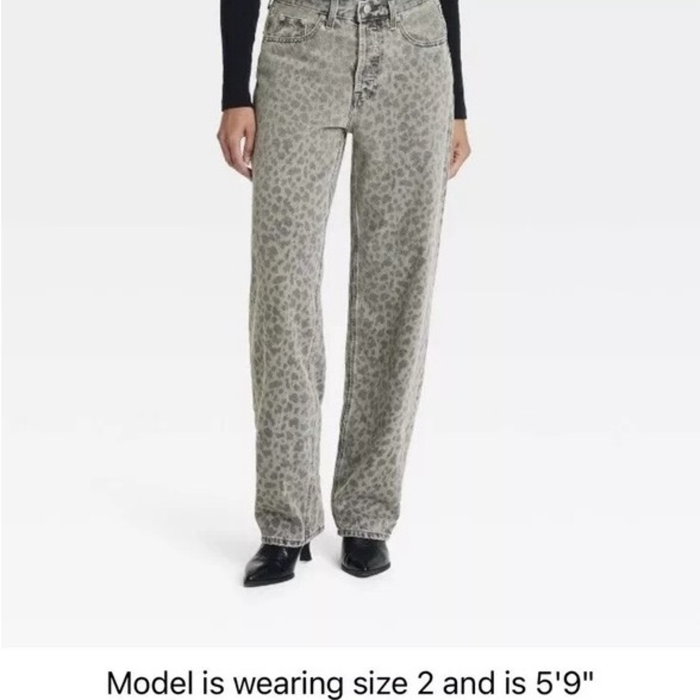 Universal Thread Grey Leopard Print mid rise 90s … - image 3